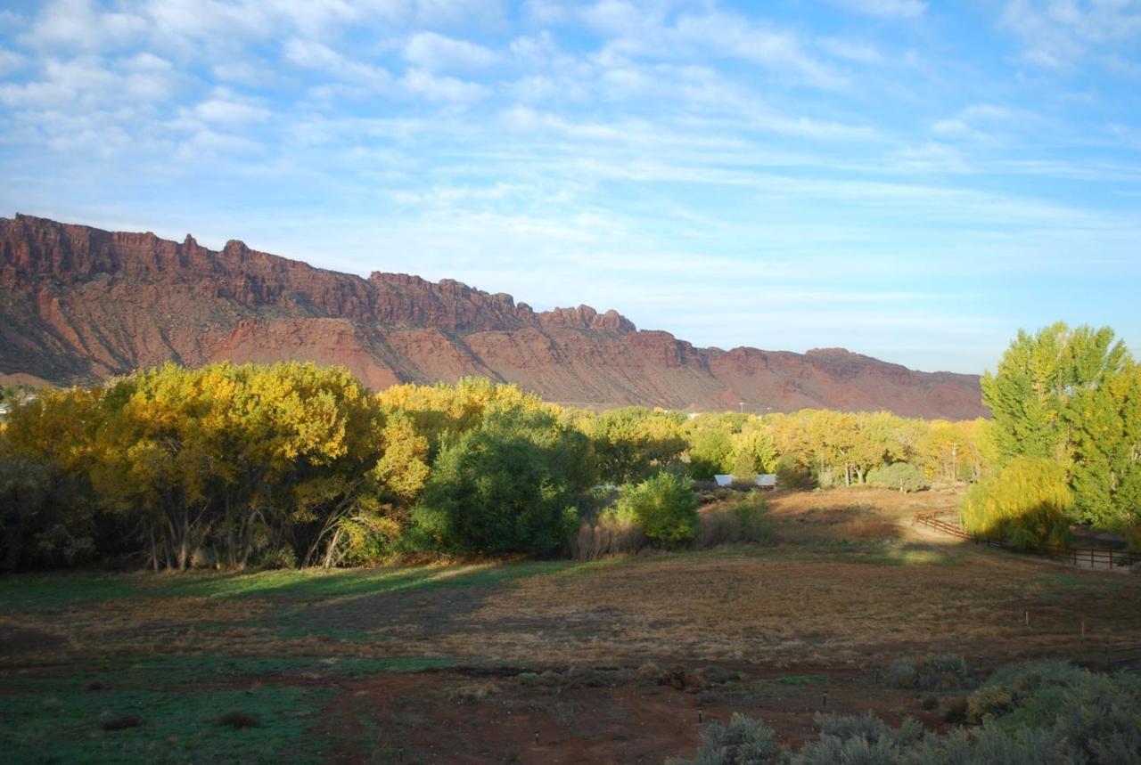 Red Moon Lodge Moab Bagian luar foto