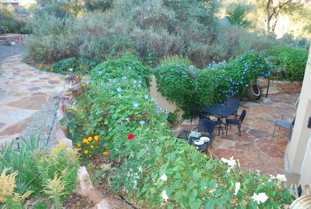 Red Moon Lodge Moab Bagian luar foto