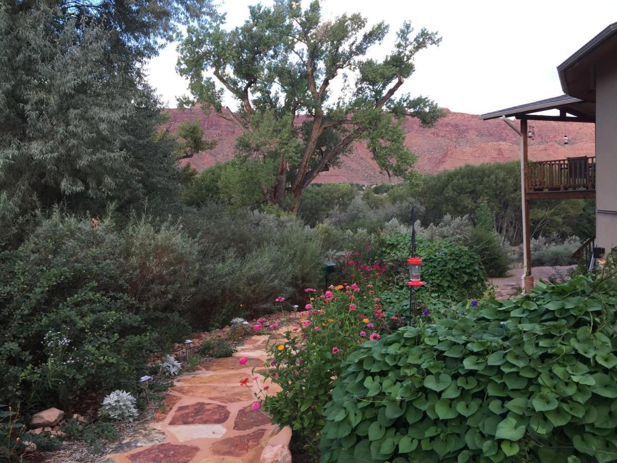 Red Moon Lodge Moab Bagian luar foto