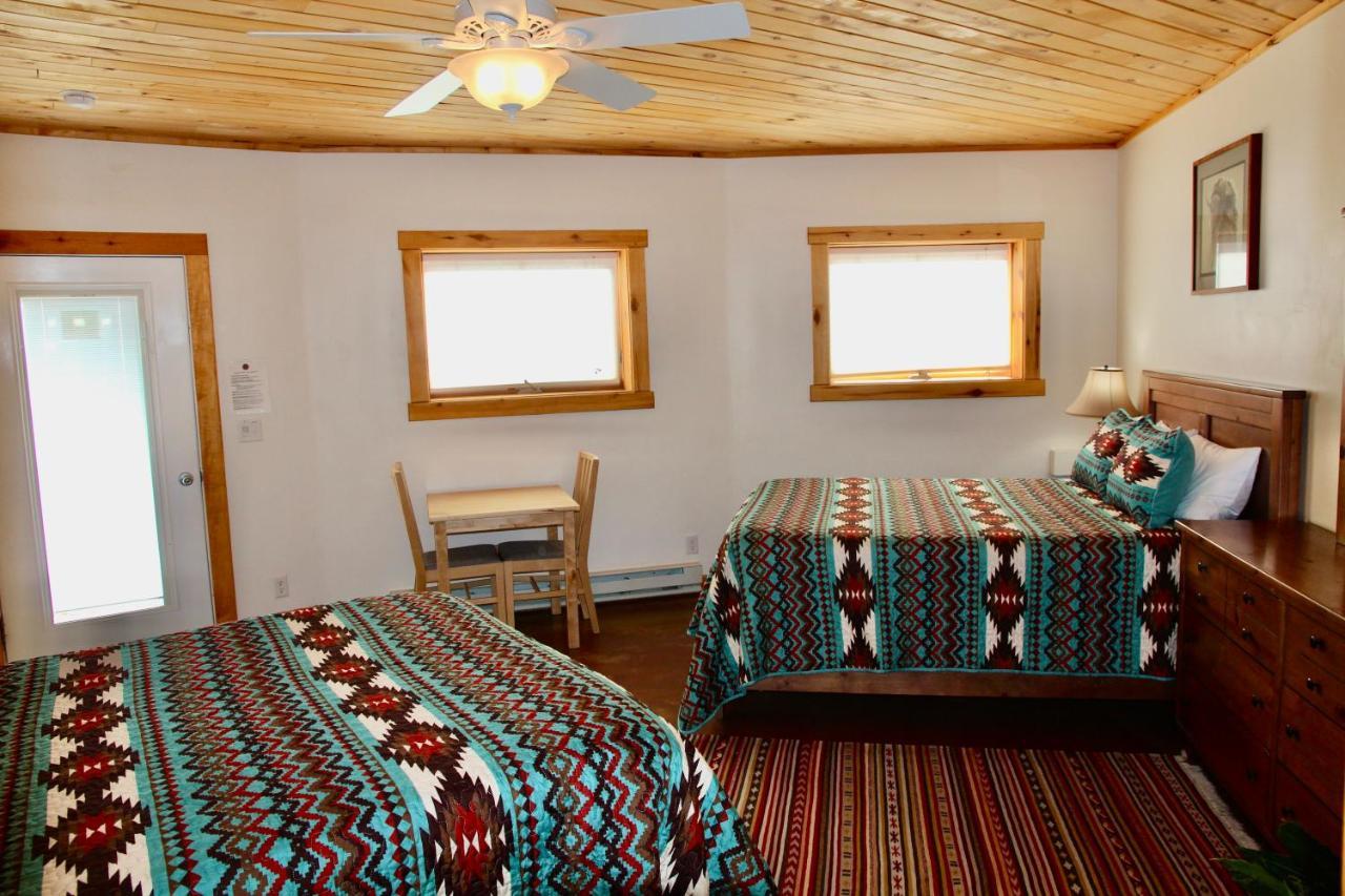 Red Moon Lodge Moab Bagian luar foto