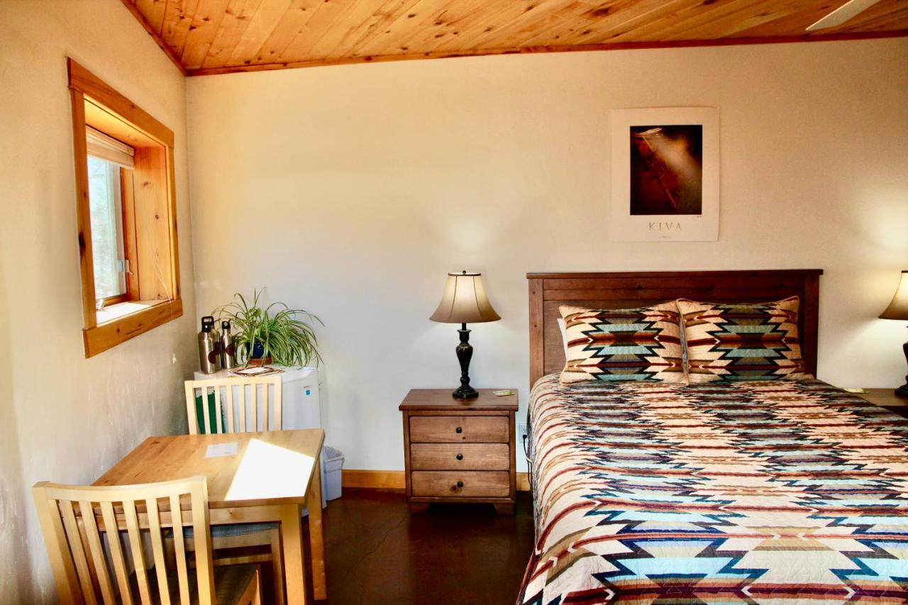 Red Moon Lodge Moab Bagian luar foto